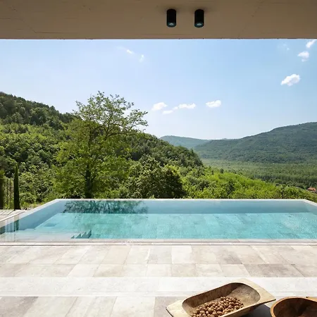 Panorama Del Tartufo For 6 People In Istria With & Truffle Hunting Experience *